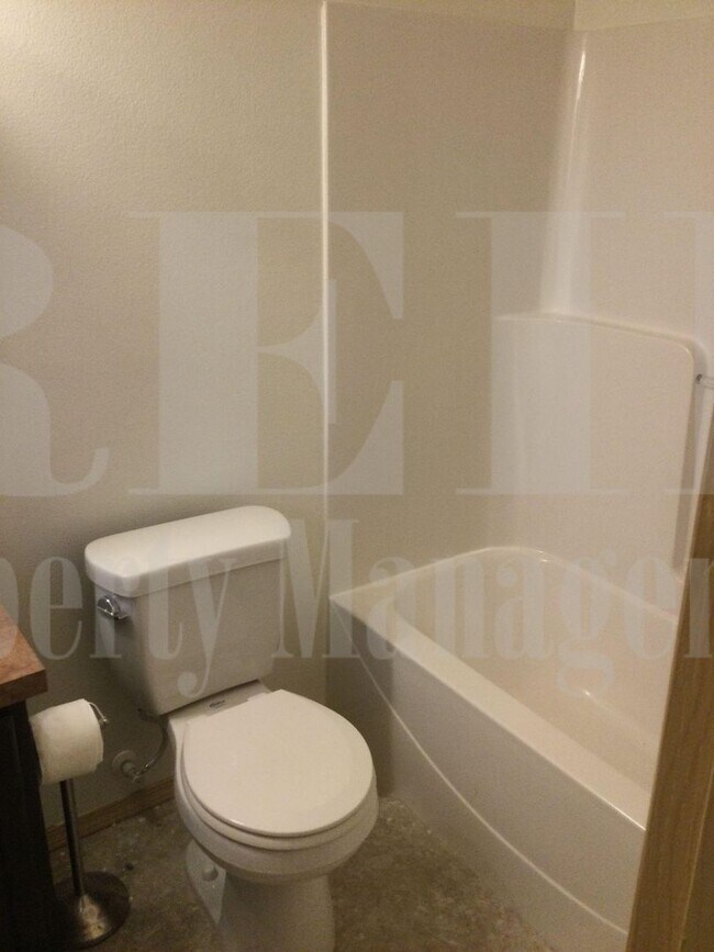 Building Photo - Mountain Views - 3 Bedroom Poulsbo Rambler
