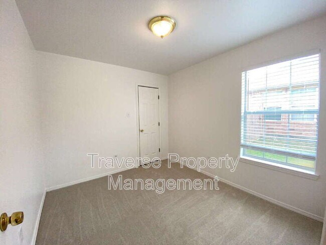 Building Photo - 1703 Novella Ct