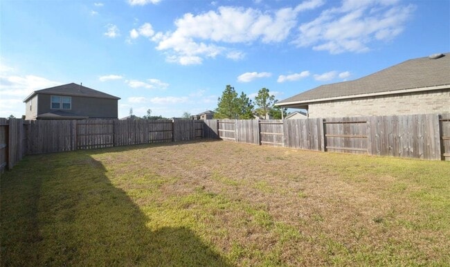 Building Photo - 16412 Big Hickory Dr