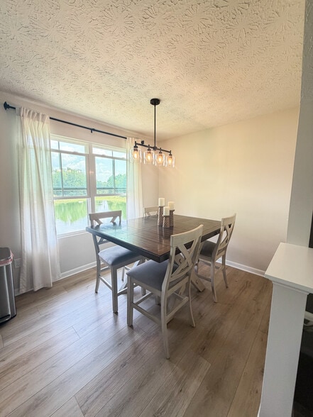 Building Photo - 3553 Conifer Cir