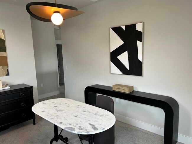 Building Photo - 142 Volterra Ln