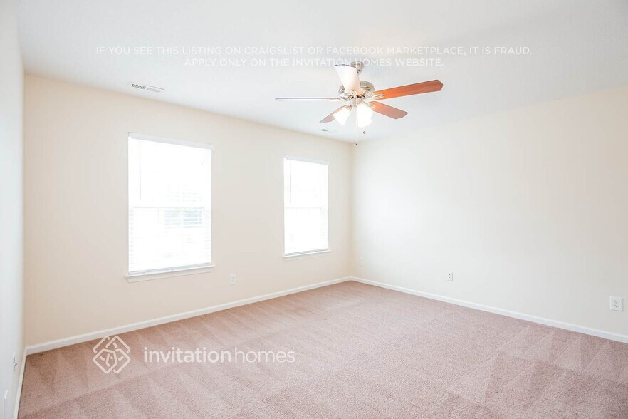 Building Photo - 1718 Mission Oaks St