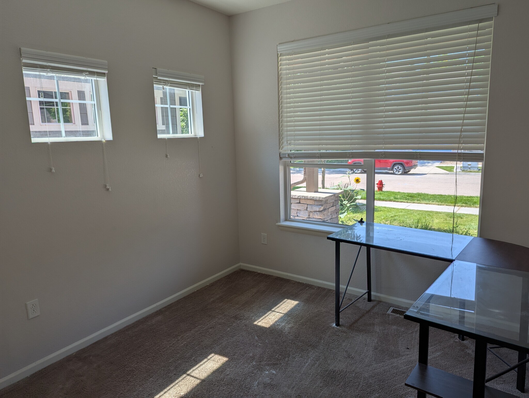 Building Photo - 1326 Bluemoon Dr
