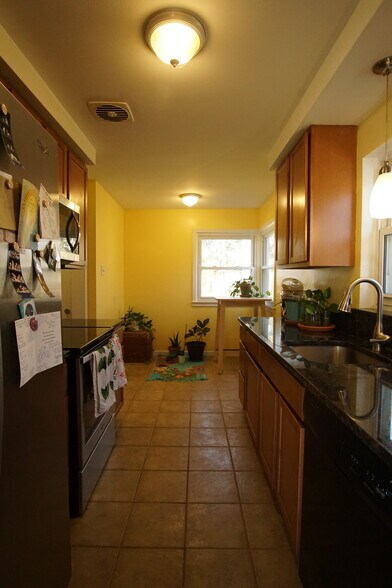 Kitchen with Breakfast Nook - 24330 Manistee St