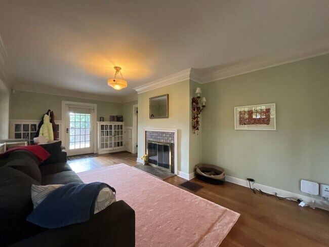 Building Photo - Charming Cottage Home with Timeless Character, Hardwood Floors, Flexible Living Spaces, and Expan...