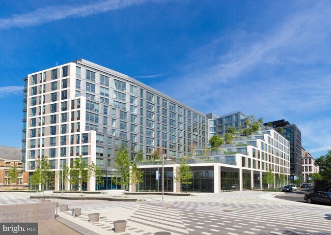 Building Photo - 3 Tingey Square