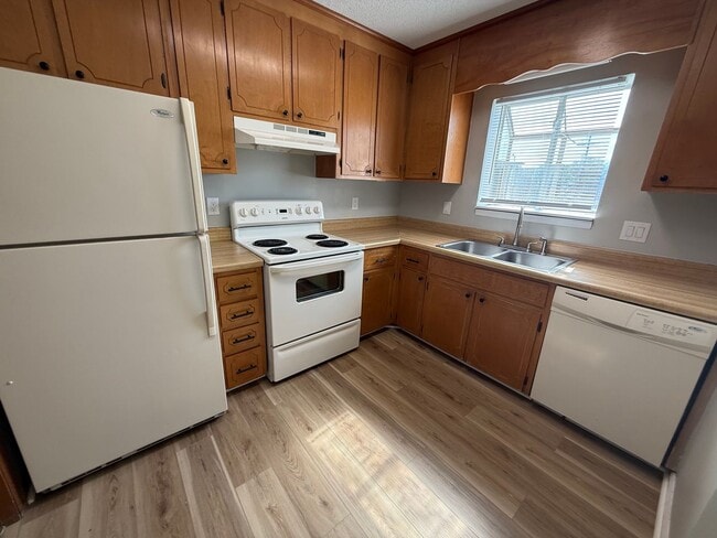 Building Photo - 940 Glenn Unit 503