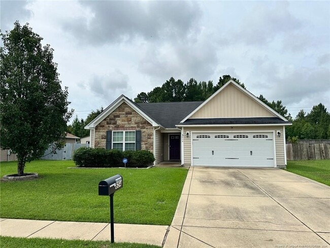 Building Photo - 654 Hogart St