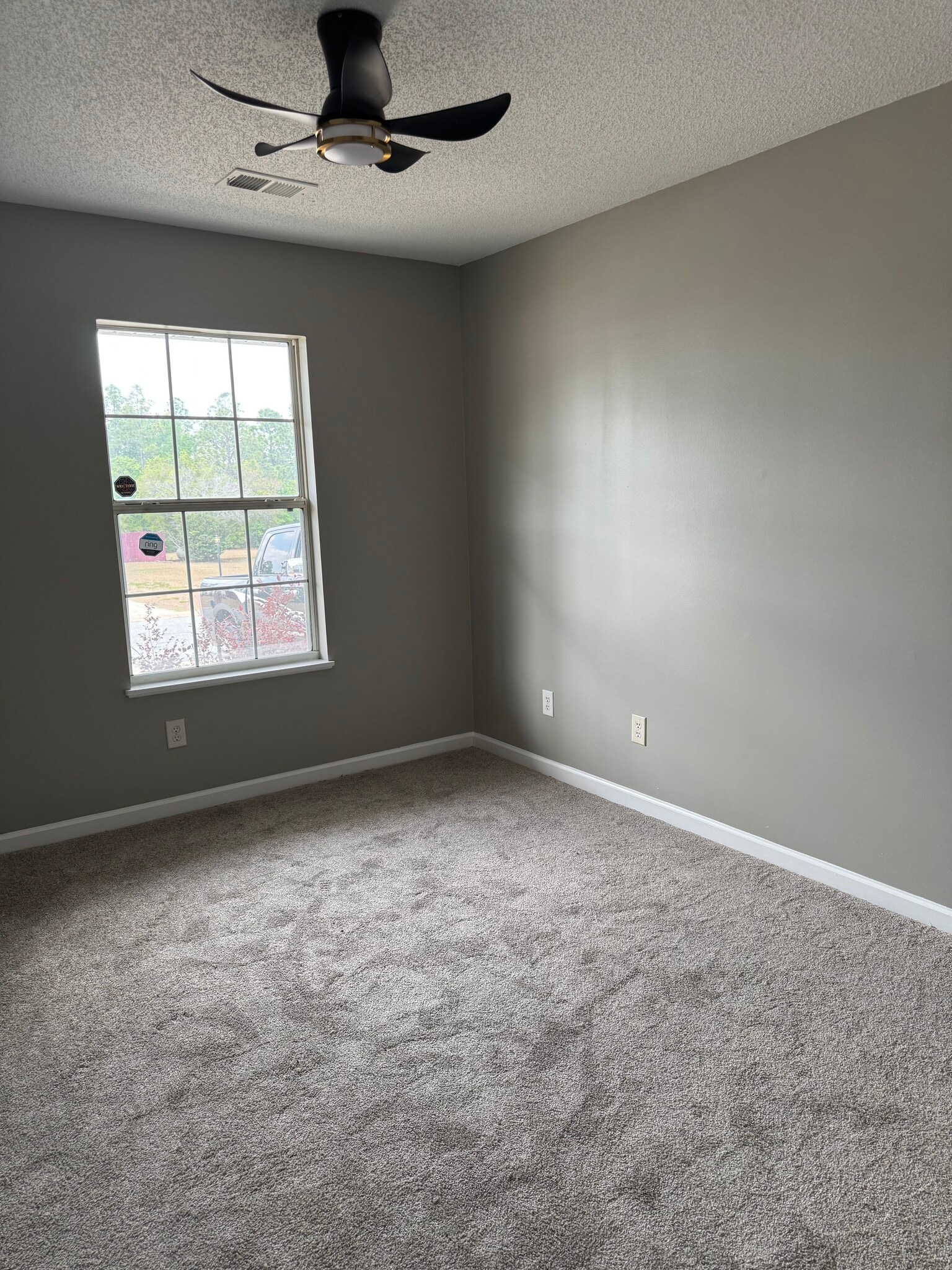 Building Photo - 244 Edinfield Ct