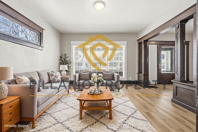 Building Photo - $500 OFF MOVE-IN SPECIAL!!! 4 Bedroom home in Near Downtown Indy! Available Now!