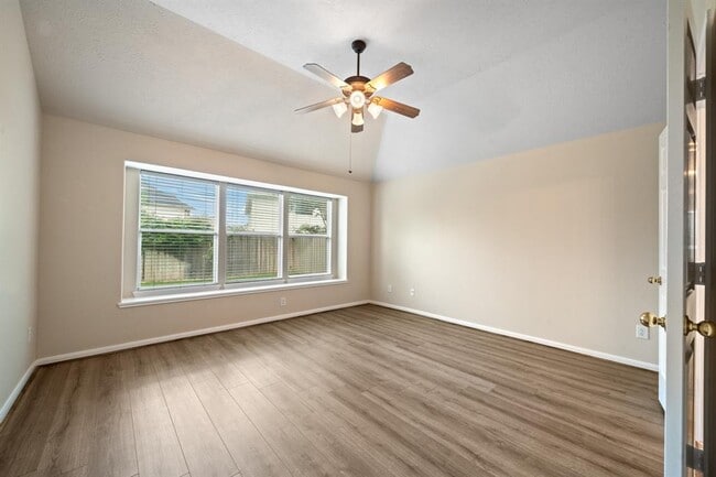 Building Photo - 21002 Normandy Forest Dr