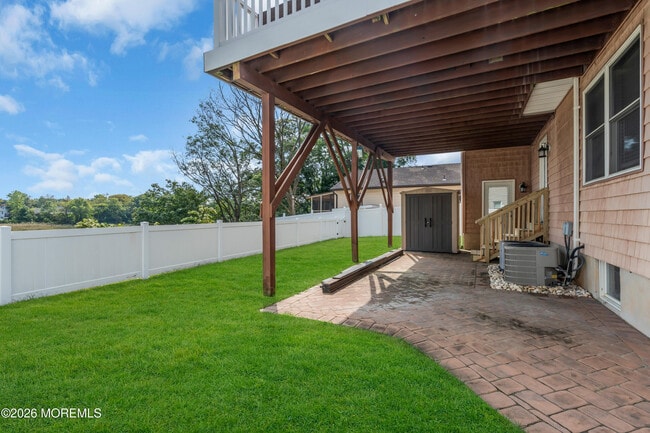 Building Photo - 11 Luppatatong Ave