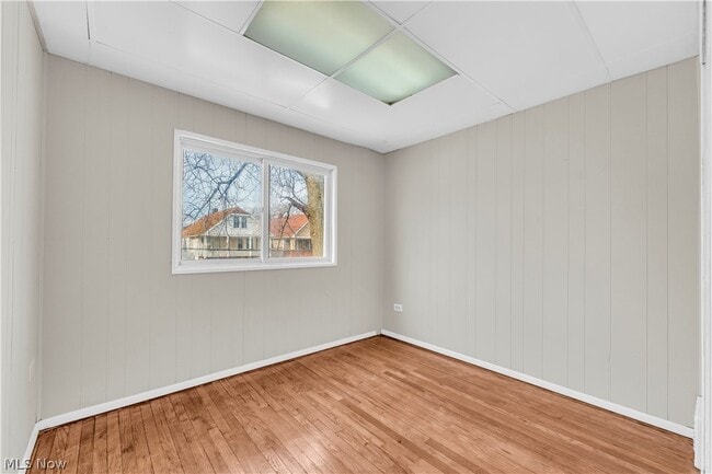 Building Photo - 3519 W 100th St