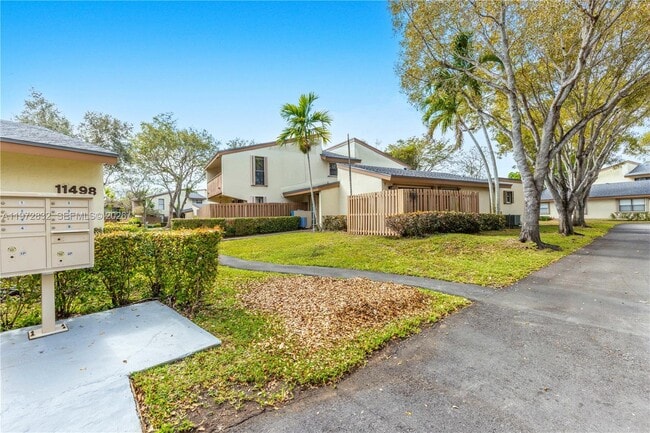 Building Photo - 11522 SW 109th Rd