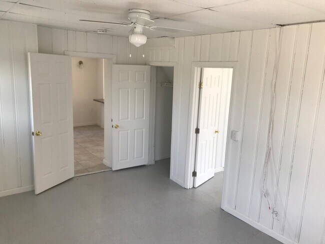 Building Photo - 1603 Union Blvd