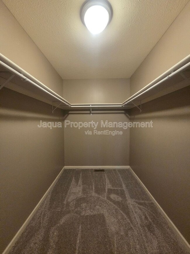 Building Photo - 13919 Coveney Rd