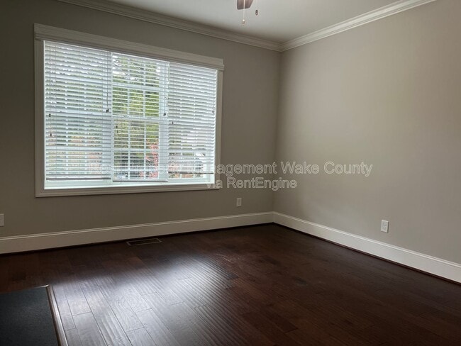 Building Photo - 2805 Plumfield Pl