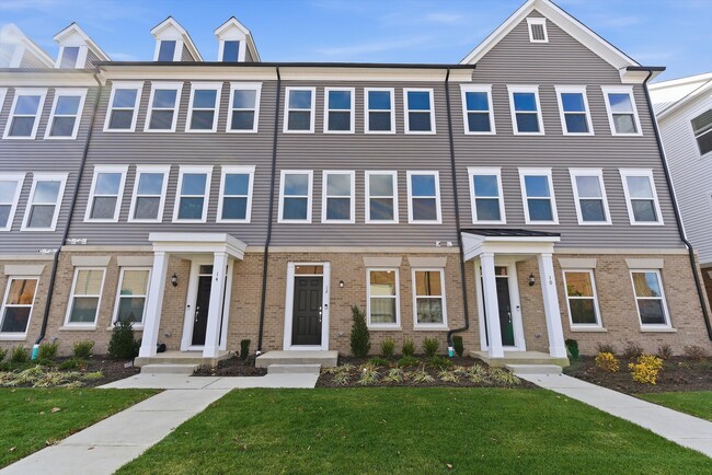 Building Photo - 12 Barton Ave