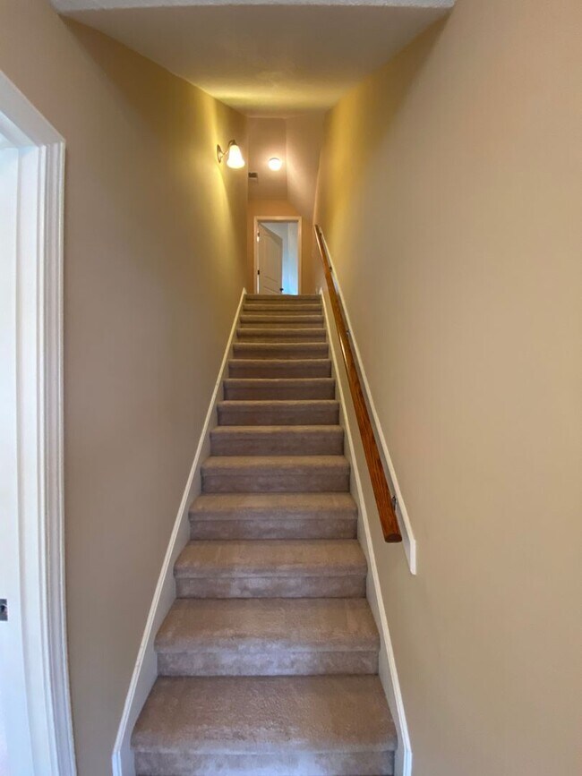 Building Photo - BARTLETT RENTAL HOME 3 BEDROOM 2 BATHROOM WITH FENCED BACKYARD