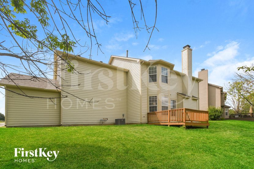 Building Photo - 9757 Scotch Pine Ct