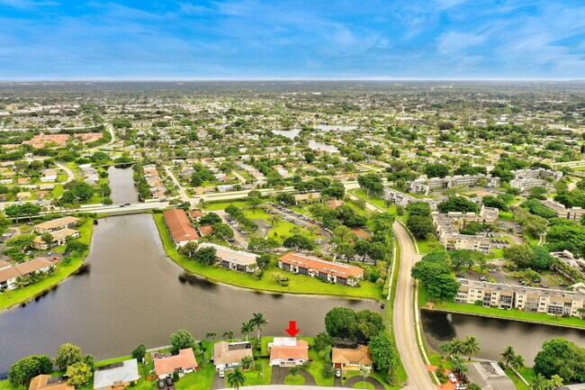 Building Photo - 9603 NW 67th Ct