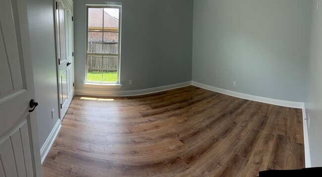 Building Photo - 24038 Spanish Oak Ave