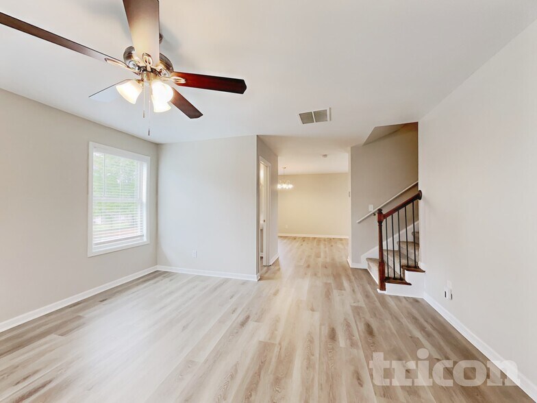 Building Photo - 485 McGiboney Ln