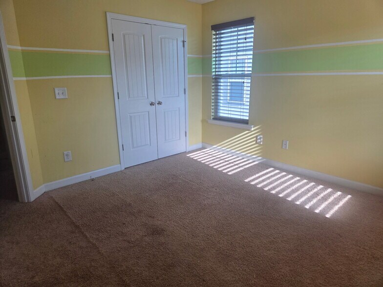 2nd Bedroom - 12 x 12 - 107 Marsh Creek Dr