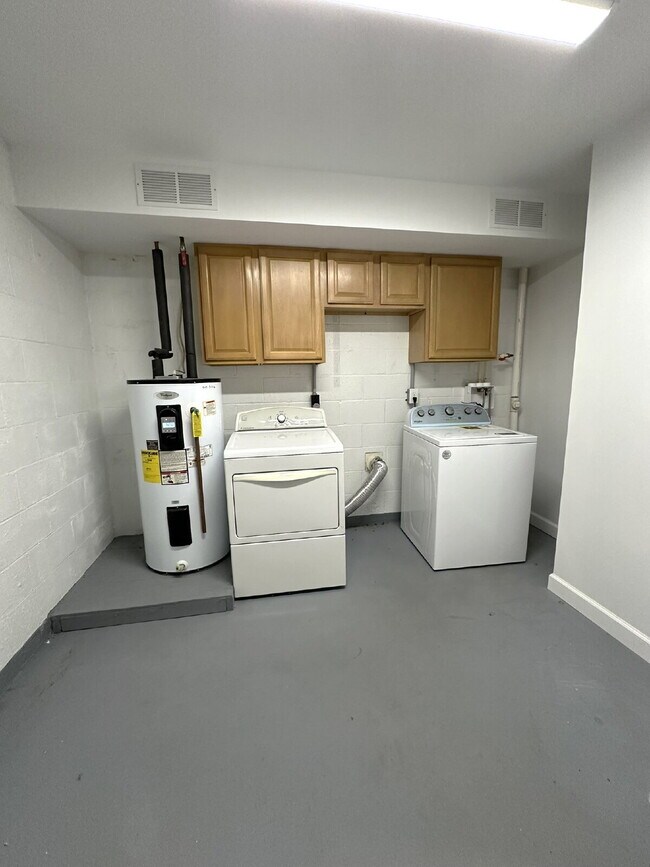 Building Photo - Single Family Home in Wakefield Valley