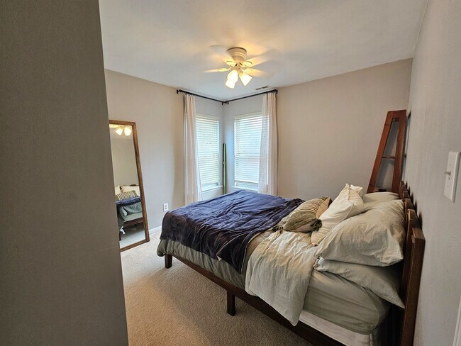 Building Photo - Ocean View East