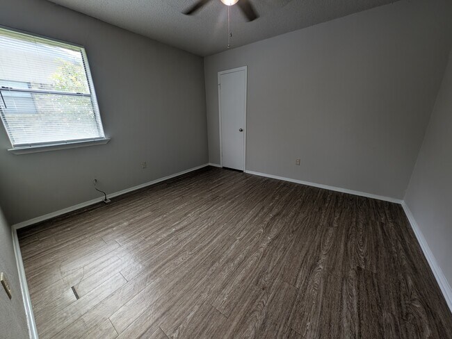 Building Photo - 5312 Hastings Dr