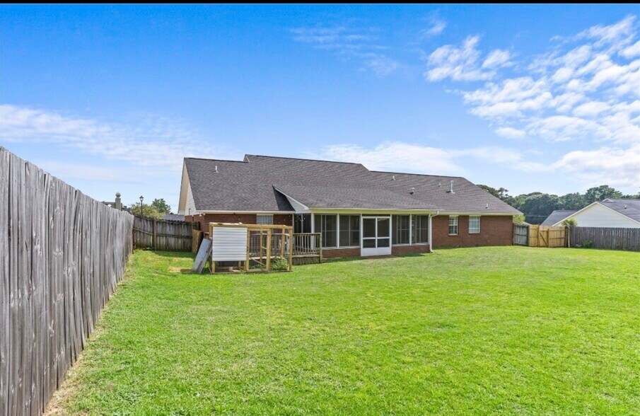 Backyard side view - 108 Fieldstone Dr