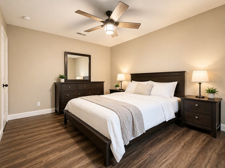 Building Photo - 3840 Horizon Dr