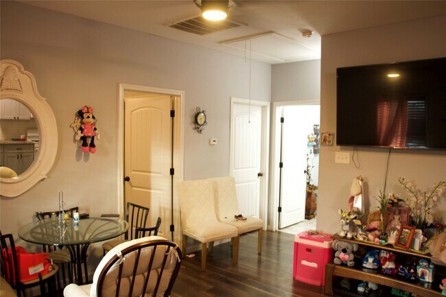 Building Photo - 8002 Cargill St