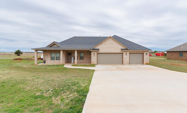 Primary Photo - 13806 NE Lafayette Dr
