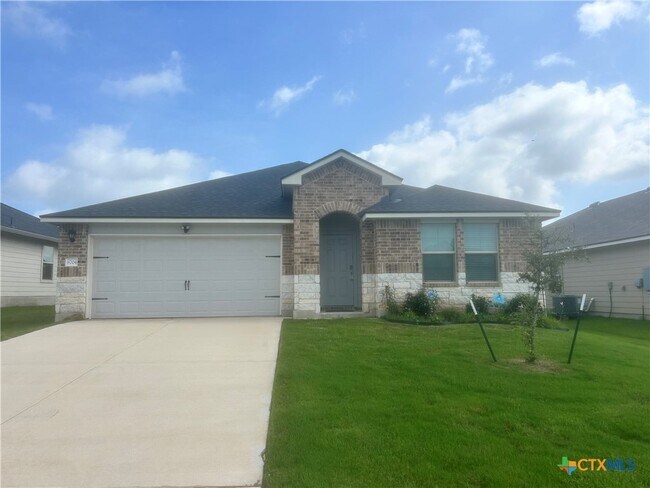 Primary Photo - 8704 Cantera Rdg Rd