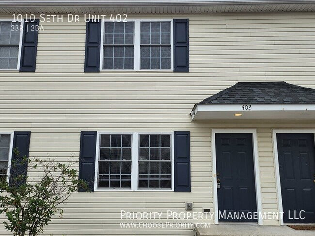 Primary Photo - 2BR 1.5 BA Townhouse with Deck, Staunton