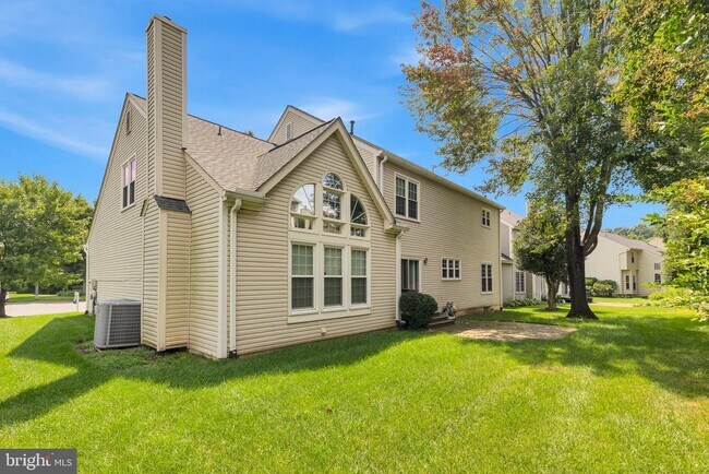 Building Photo - 13072 Autumn Willow Dr