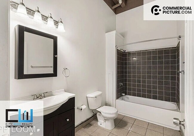 Building Photo - Frame Factory