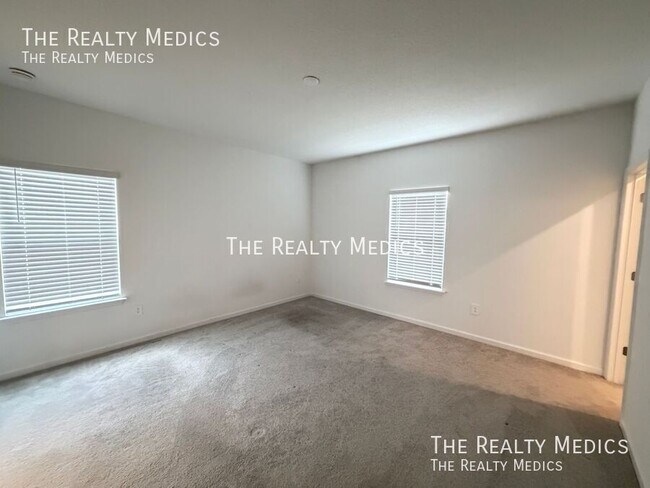 Building Photo - 6578 SW 89th Loop