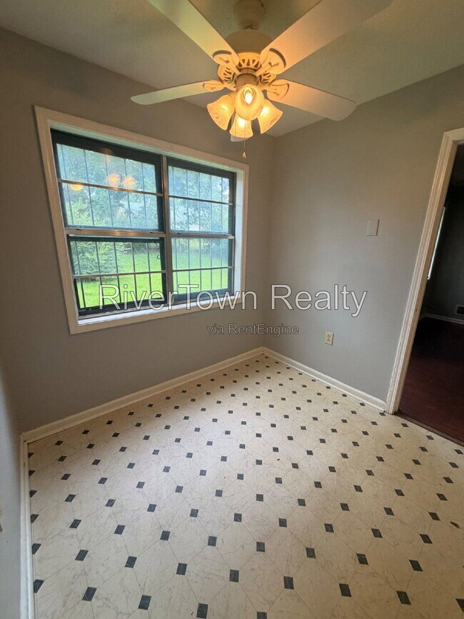 Building Photo - 4280 Mikewood Dr
