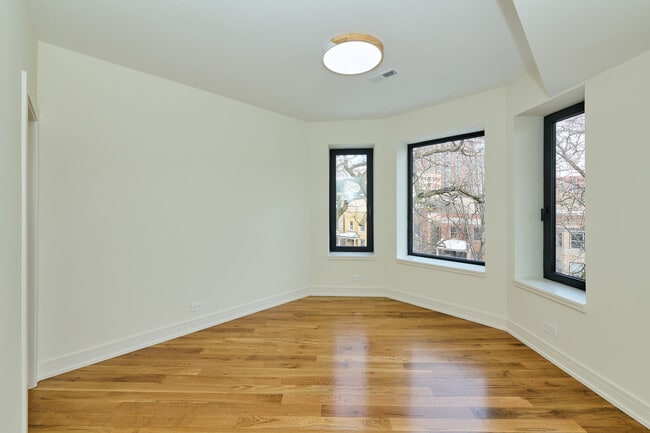 Building Photo - 5200 N Winthrop Ave