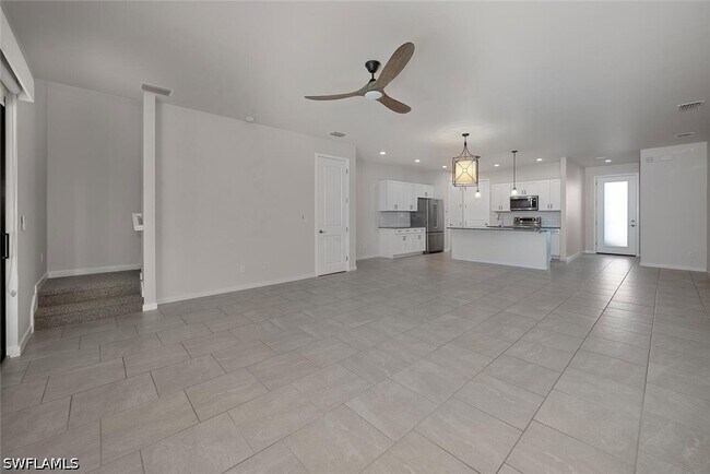 Building Photo - 13010 Pembroke Dr