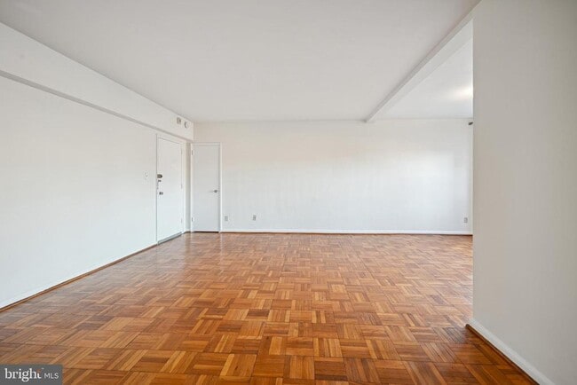 Building Photo - 2500 Q St NW