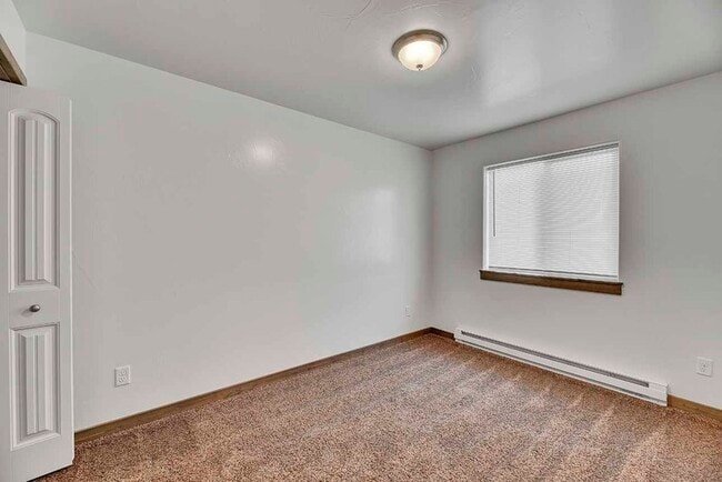 Building Photo - 3220 Lark Ave