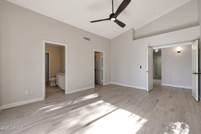 Building Photo - 14215 N 56th Pl
