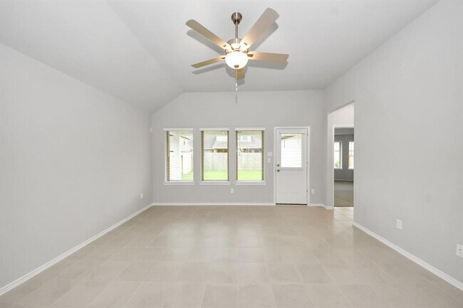 Building Photo - 20731 Sunseed Dr