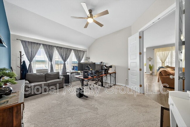 Building Photo - 2227 Quince Ave