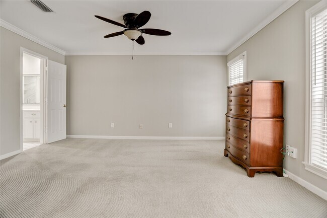 Building Photo - 7514 Olympia Dr