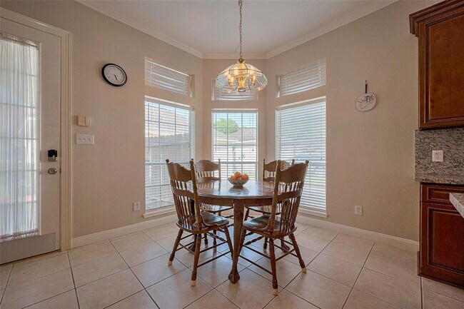 Building Photo - 4707 Gladesdale Park Ln